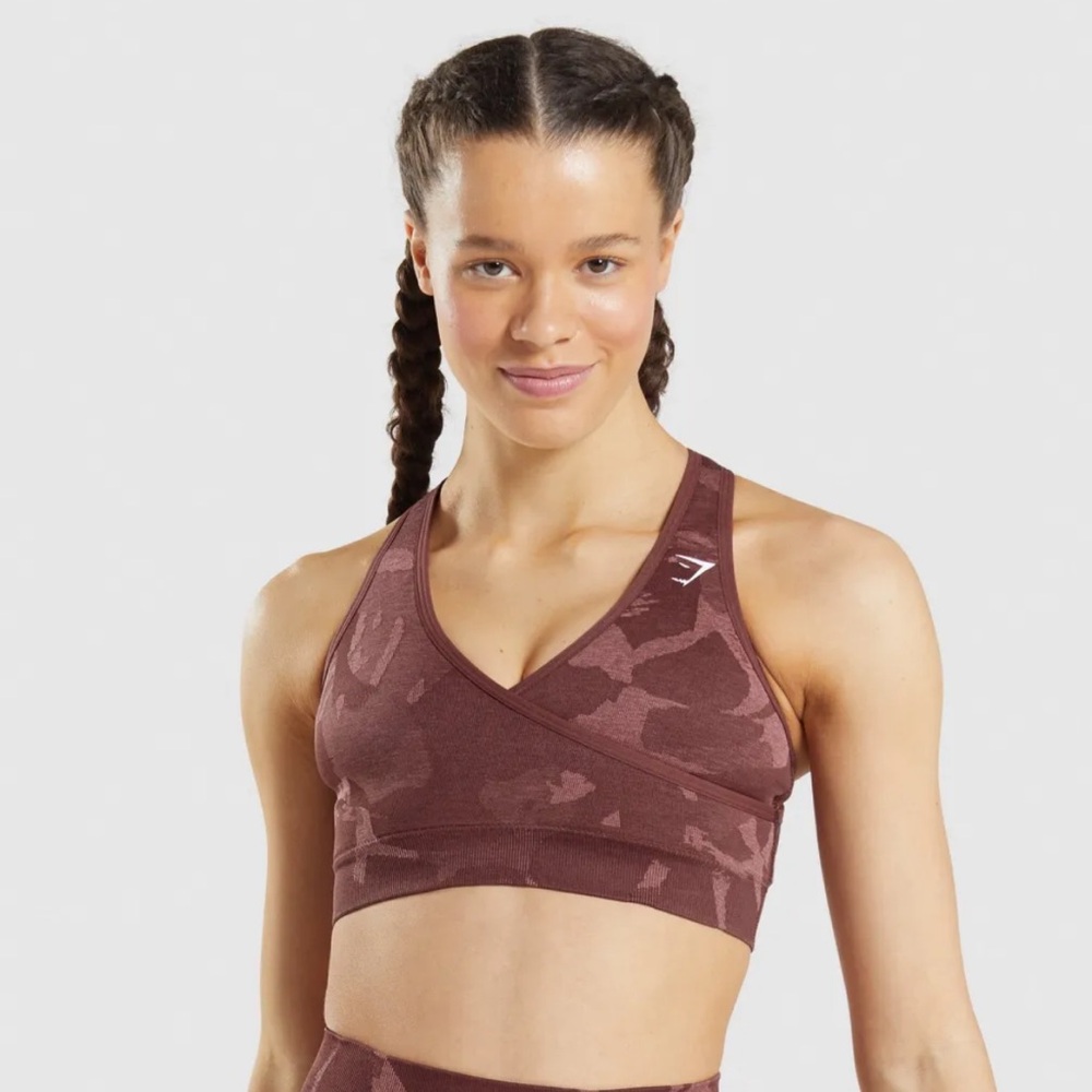 Gymshark sport bra adapt camo seamless, color red, size S Small